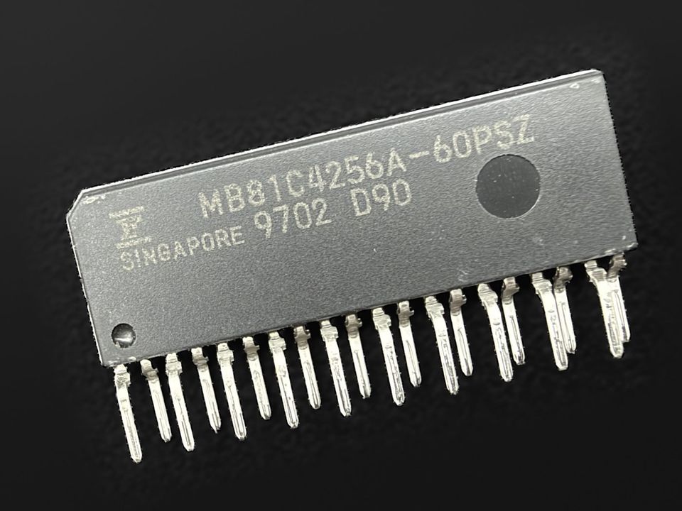 2MB ZIP DRAM Set for Amiga A2630 and A2620: 16x Fujitsu MB81C4256A-60PSZ (256Kx4, ZIP-20), photo 1 of 2