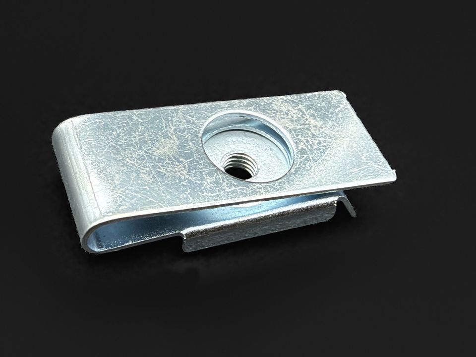 Replacement Motherboard Clip for Amiga 1200, Zinc-Plated Spring Steel, photo 1 of 1