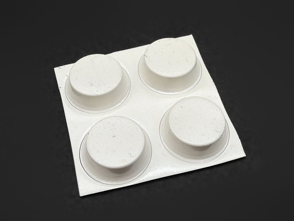 Replacement Feet for Amiga 500, 600 and 1200 as well as Commodore 64C and 128, White (Set of 4), photo 1 of 1